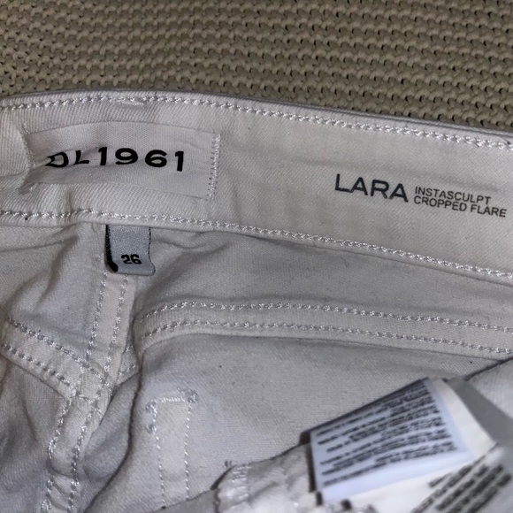 Dl1961 Lara instasculpt kick flare crop white jeans 26 - Picture 6 of 7